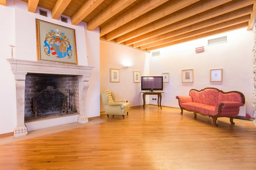 Фото Grand Hotel Entourage Palazzo Strassoldo