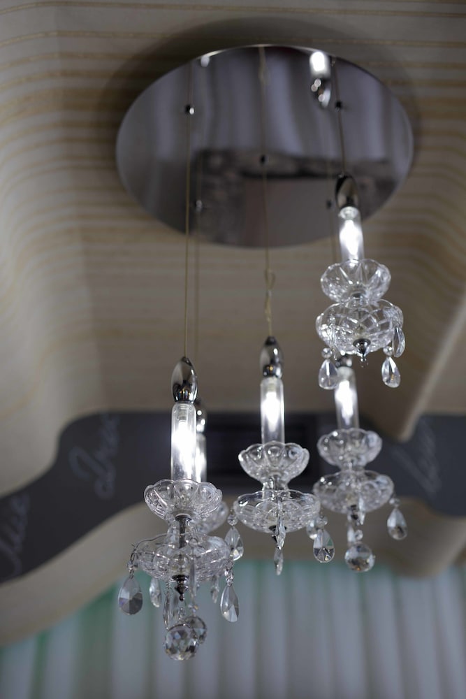 Фото Weekend Boutique Hotel