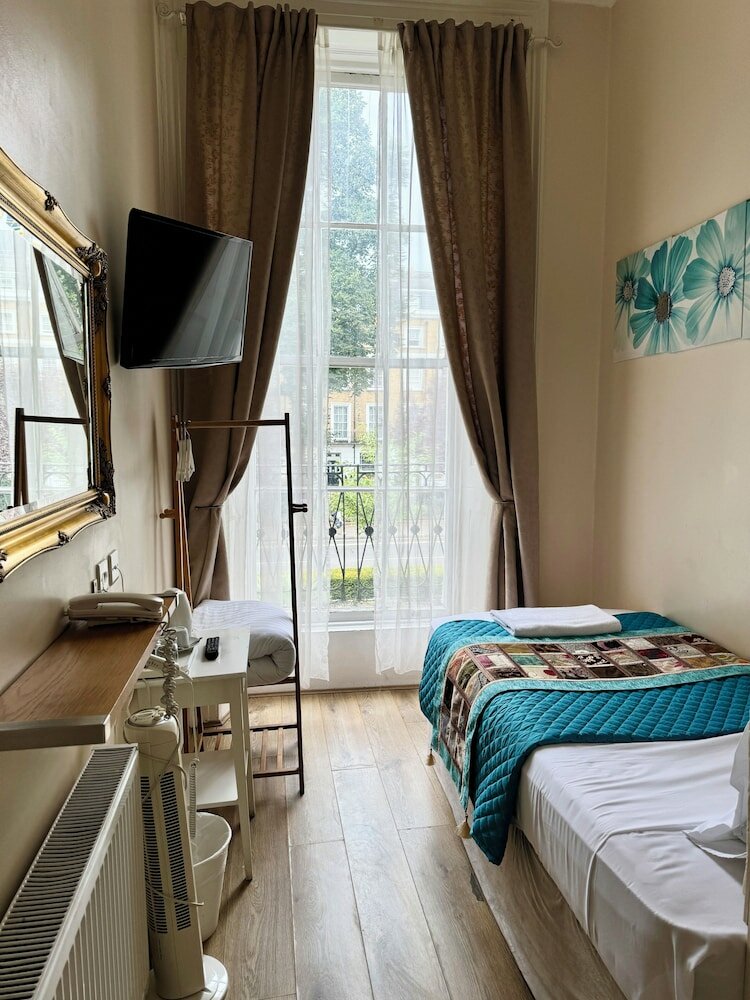 Фото ABC Hyde Park Hotel