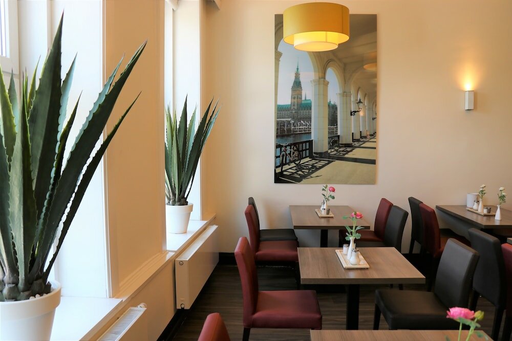 Фото Novum Hotel Norddeutscher Hof Hamburg