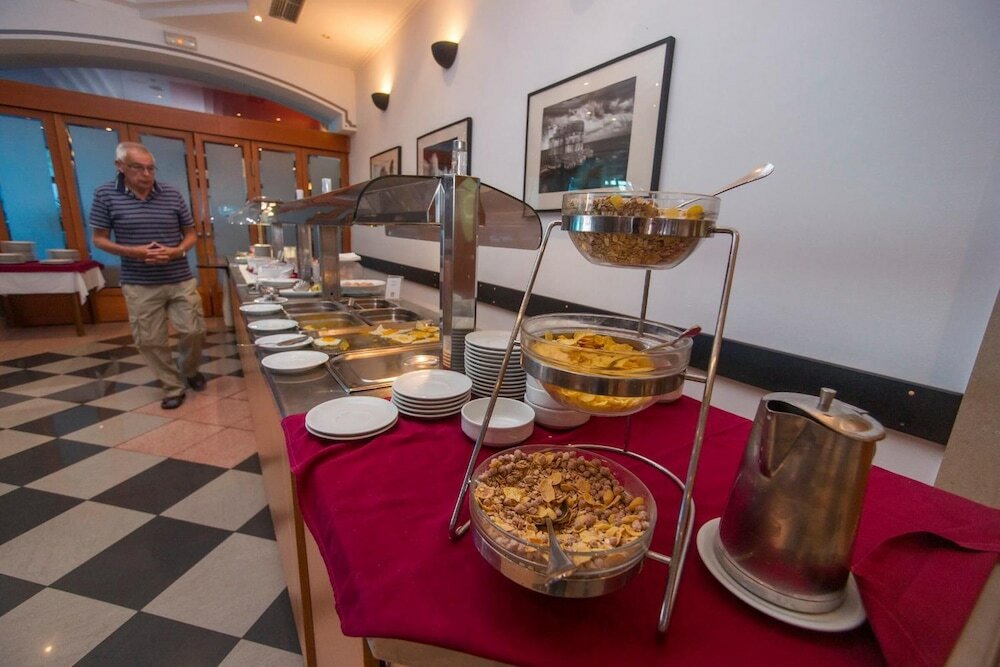 Фото Hotel Petka