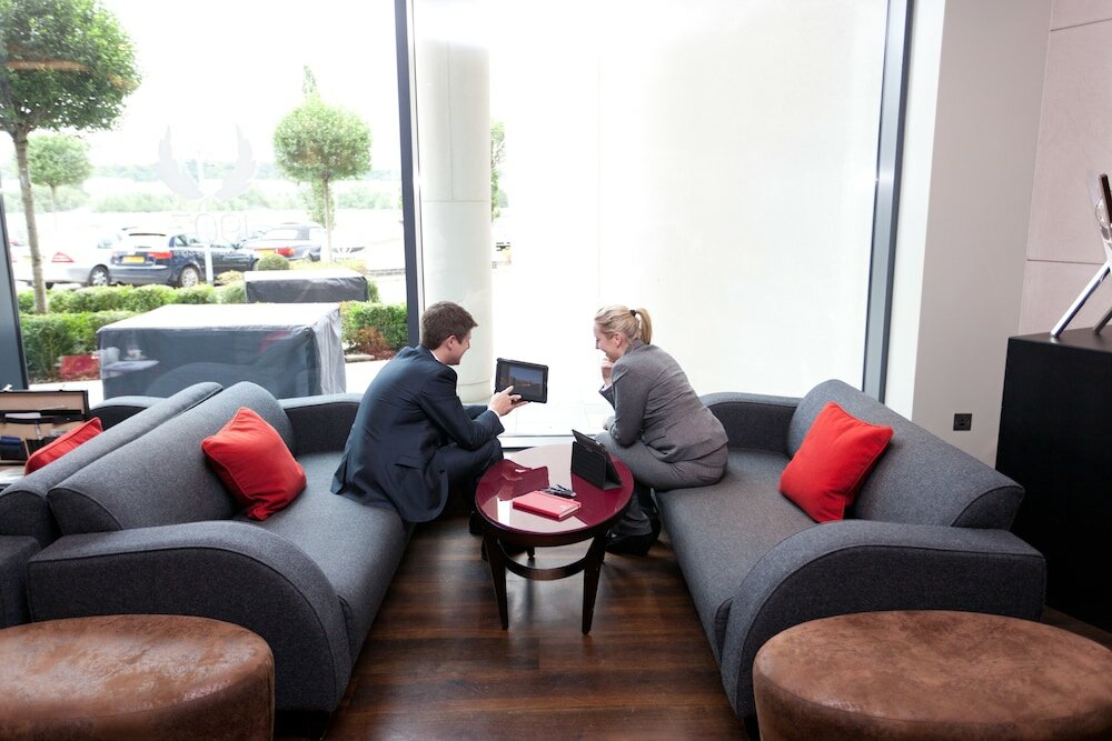 Фото Brooklands Hotel