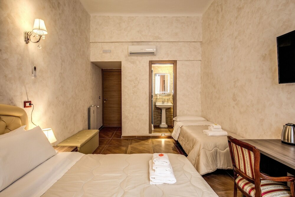 Фото Amici Guesthouse