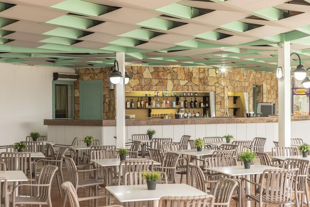 Фото Antigoni Hotel