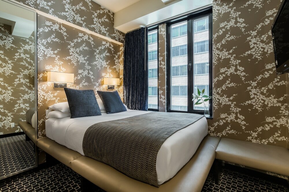 Фото 45 Times Square Hotel