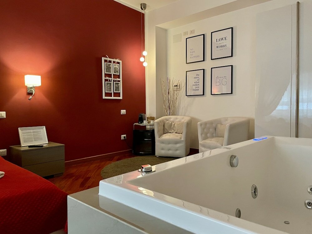 Фото Le Coq Rooms&Suite