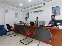 Фото Saasha City Hotel