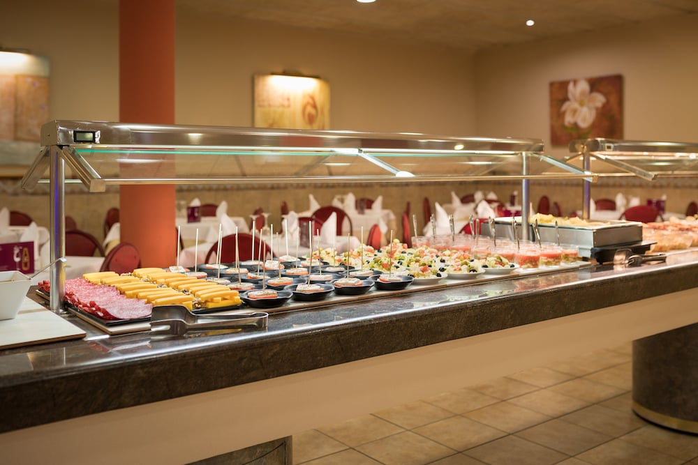 Фото H Top Calella Palace