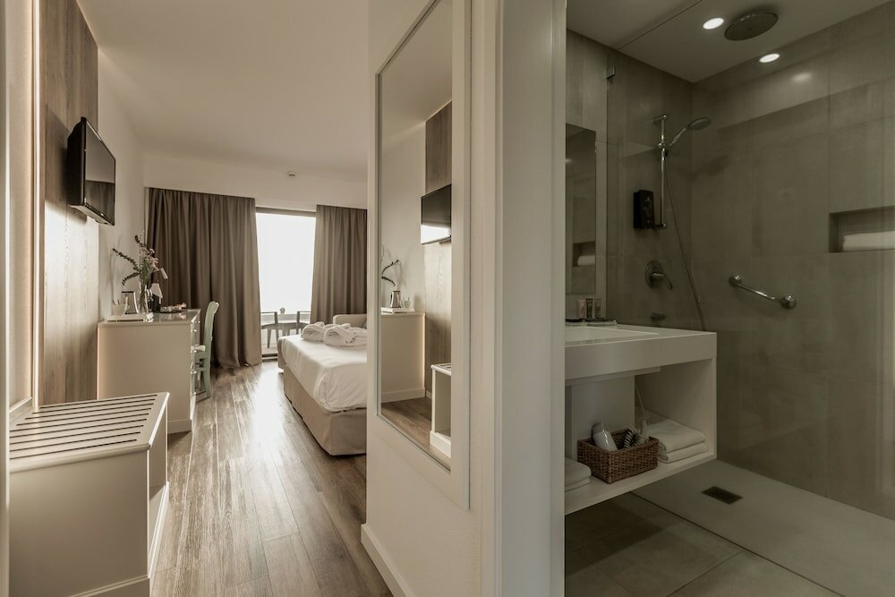 Фото Caloura Hotel Resort