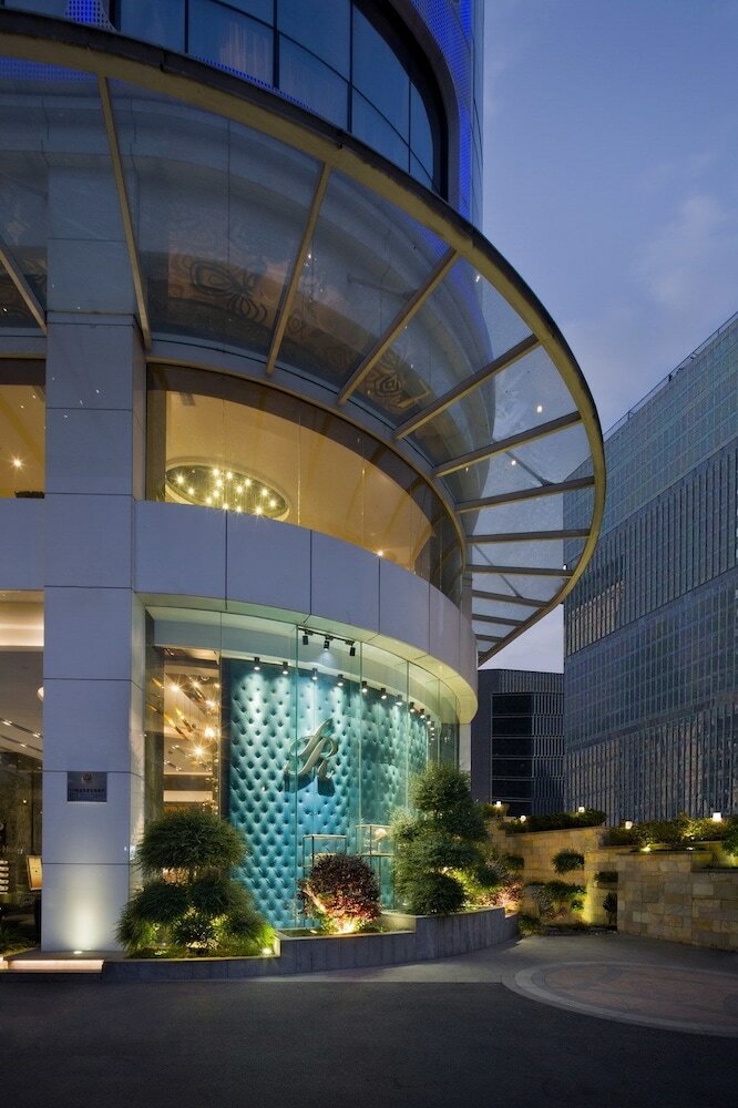 Фото DeRUCCI Hotel