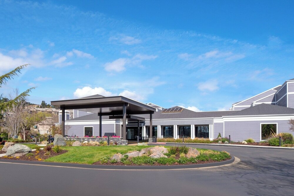 Фото Courtyard San Francisco Larkspur Landing/Marin County