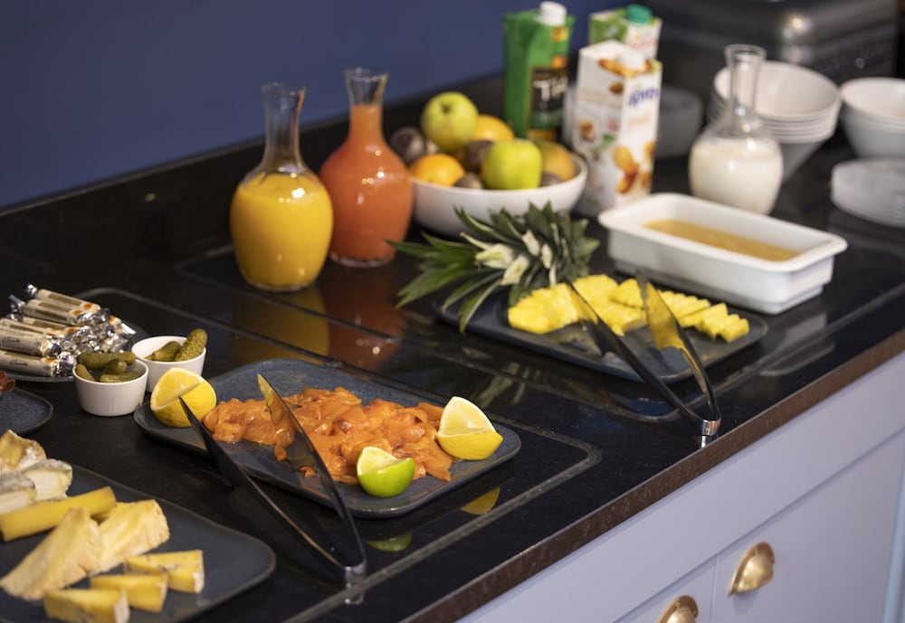 Фото Hotel L'Eautel Toulon Port