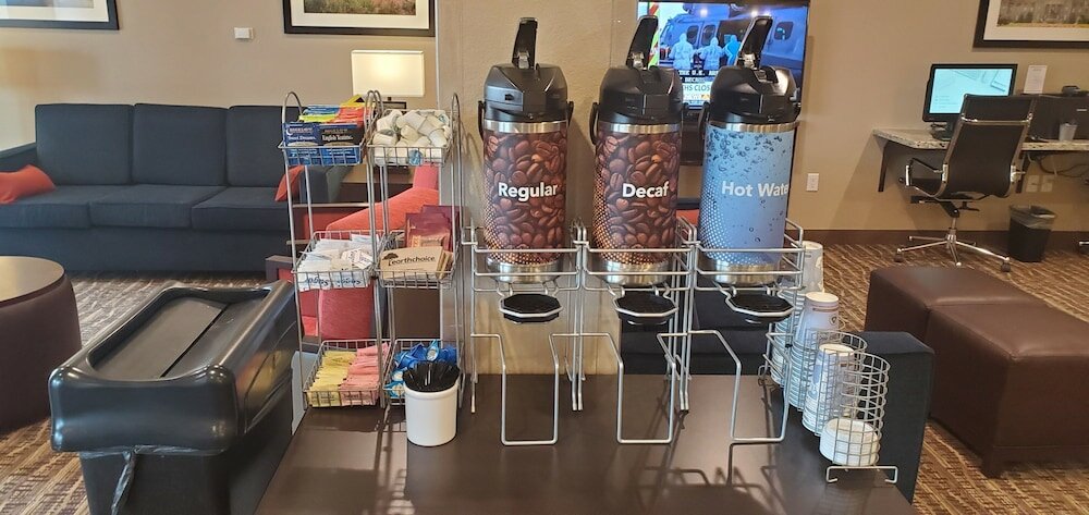 Фото Comfort Suites Helena Airport