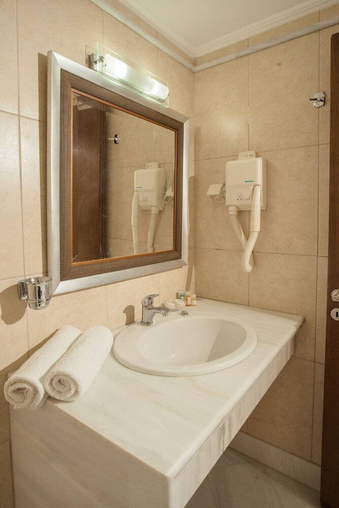 Фото Elizabeth Suites