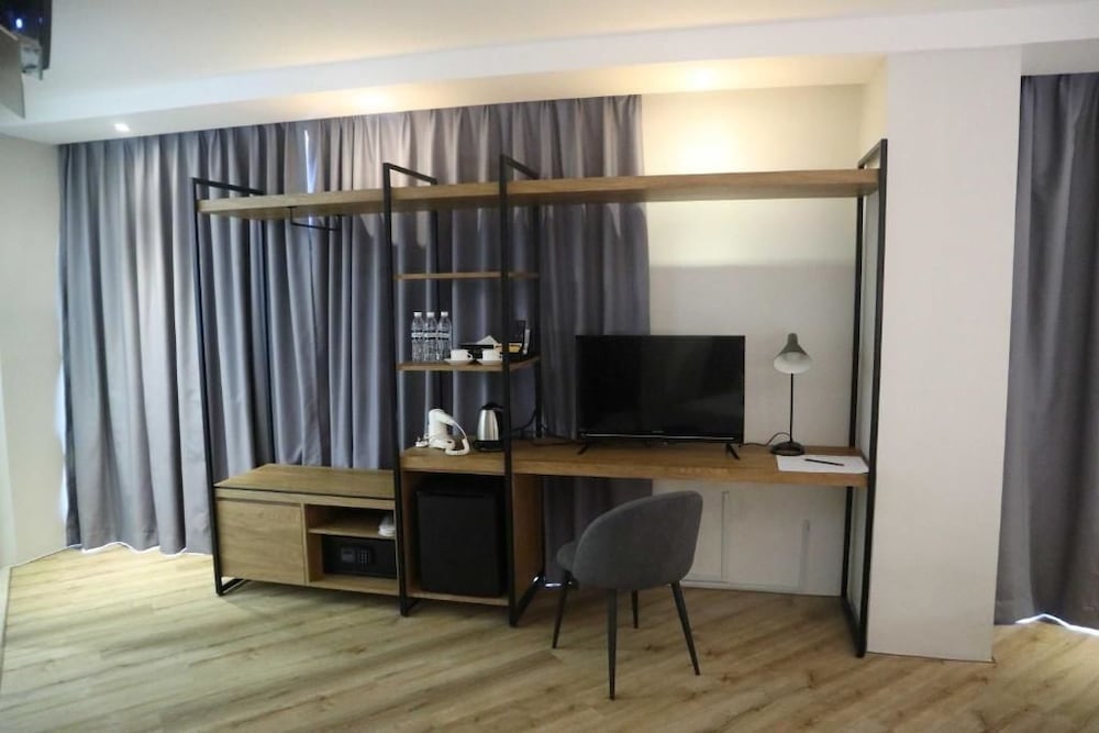 Фото Roxy Hotel Padungan