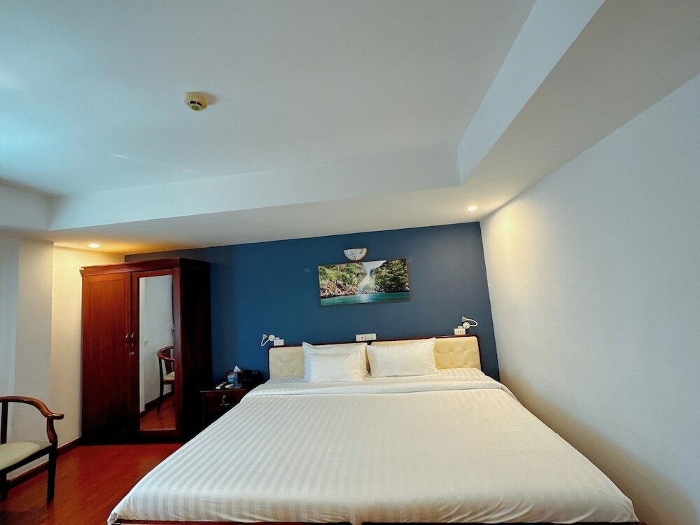 Фото A25 Hotel - 137 Nguyen Du Dn