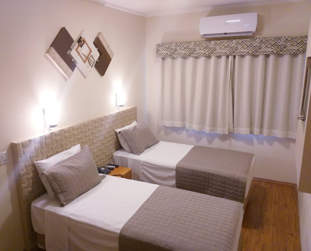 Фото Hotel Marbor