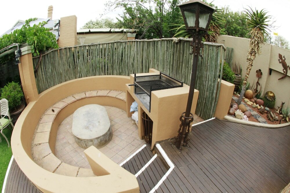 Фото Oleander Guest House