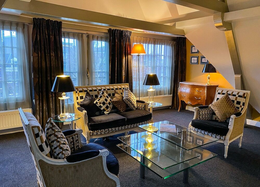 Фото Ambassade Hotel