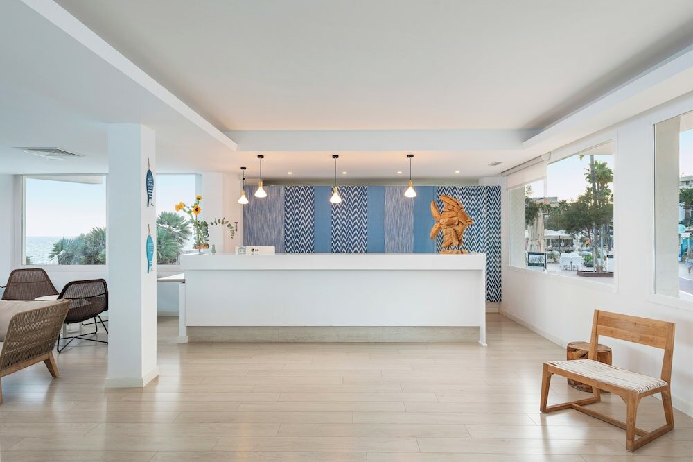 Фото Hotel Atolon