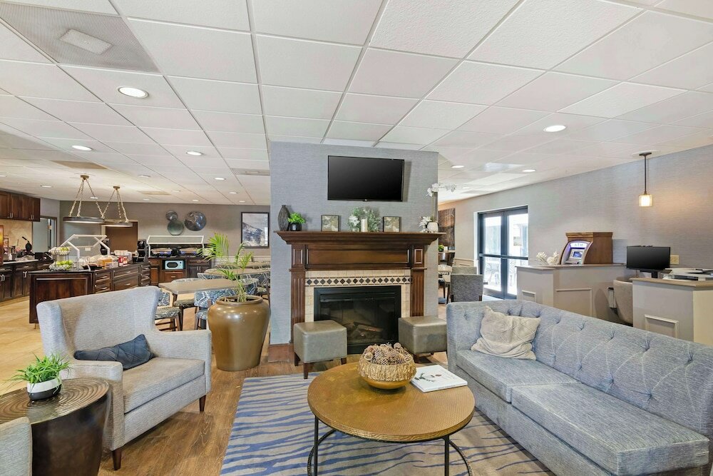 Фото Best Western Savannah Historic District