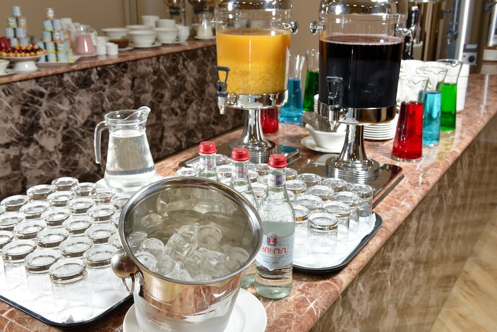 Фото Ani Grand Hotel