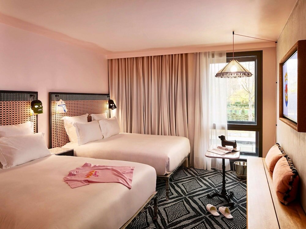 Фото отеля 2