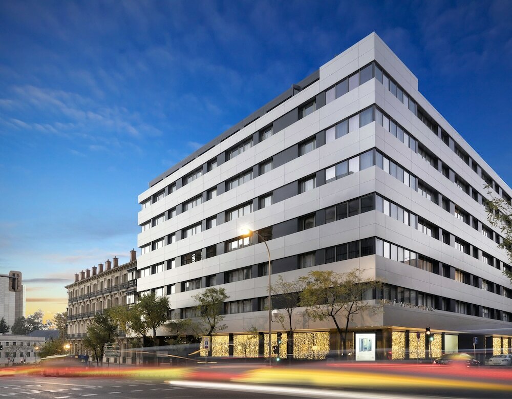 Фото Melia Madrid Serrano