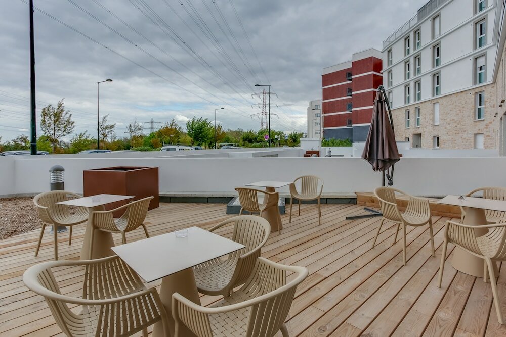 Фото All Suites Appart Hotel Massy Palaiseau