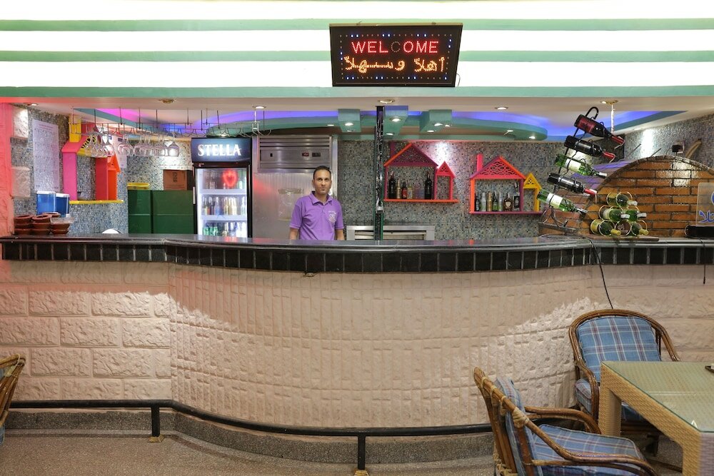 Фото Happy City Hotel