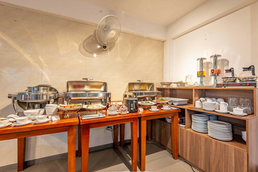 Фото Golden Sun Villa Hotel