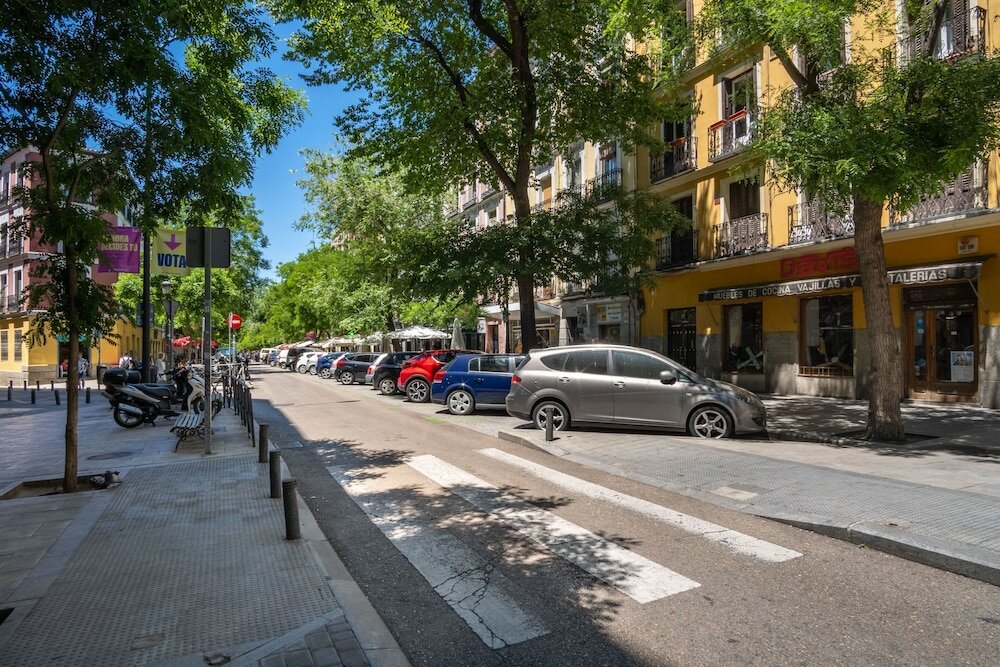 Фото Limehome Madrid Calle Ave María