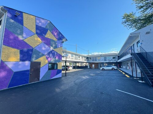 Гостиница Airport Knights Inn Elizabeth в Элизабет