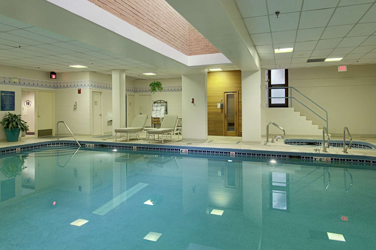 Фото Hilton Chicago/Northbrook