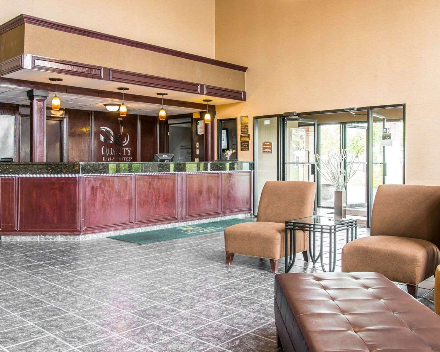 Фото Baymont by Wyndham Flint Airport North