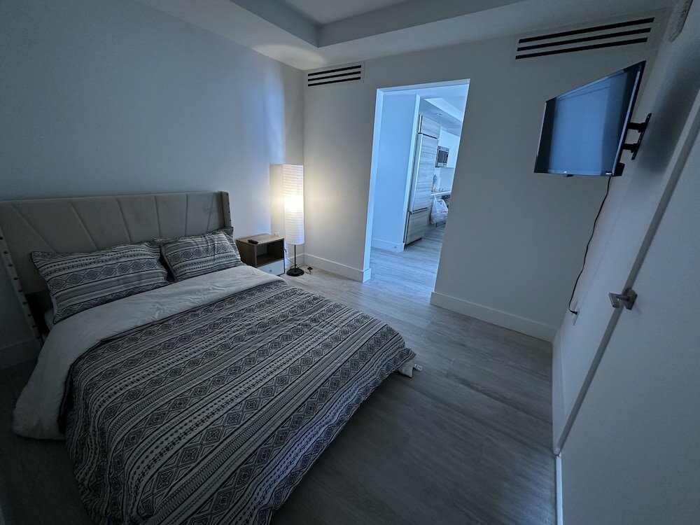 Фото Hyde Suites Midtown Miami