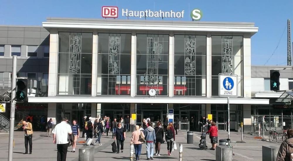 Фото отеля 1