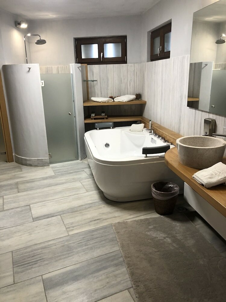 Фото Valeni Boutique Hotel