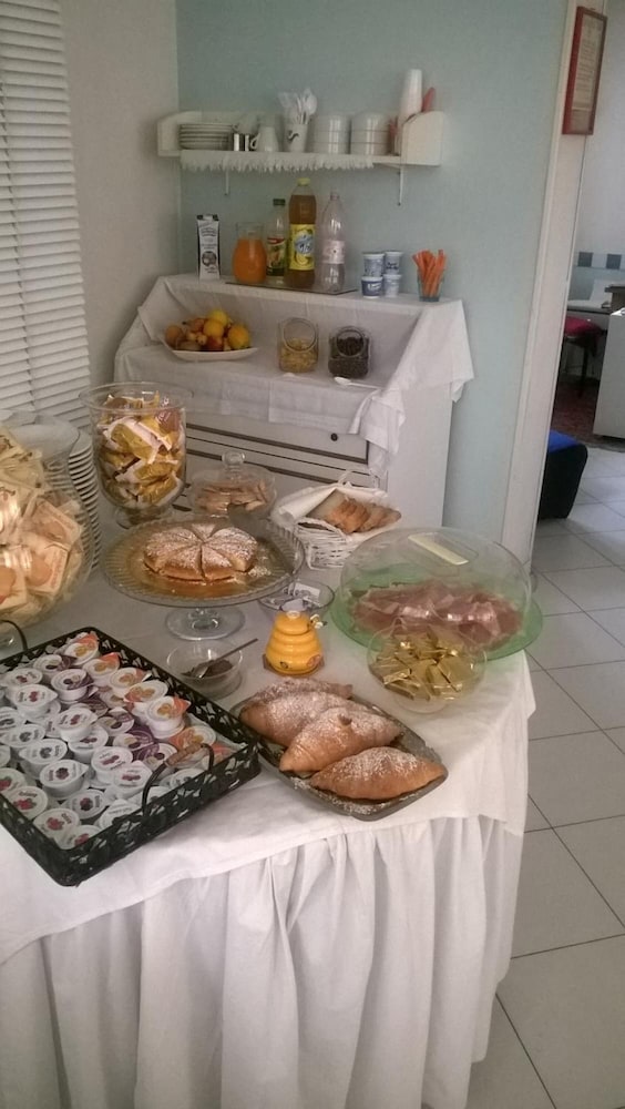 Фото Albergo Maria Gabriella