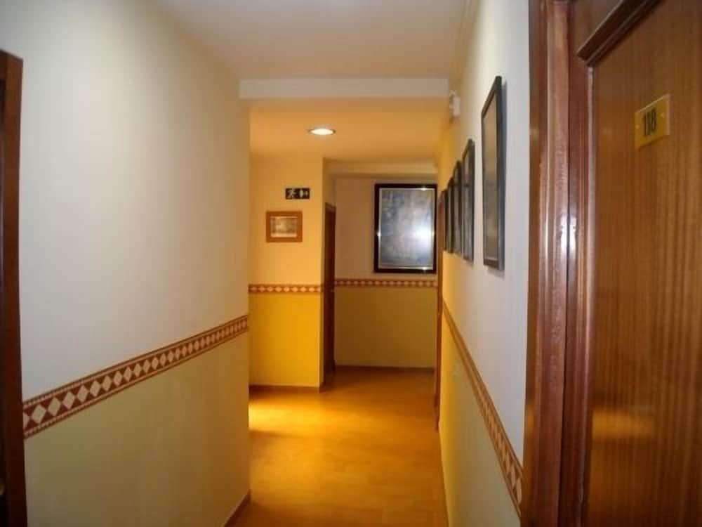 Фото Hostal Villa