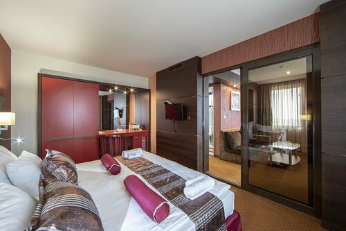 Гостиница SPA Hotel Ezeretz Blagoevgrad в Благоевграде