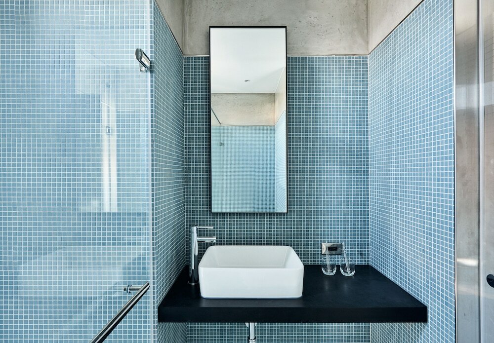 Фото Waterfront Hotel