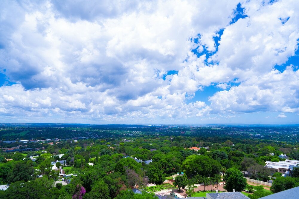 Фото Reserved Suites Illovo