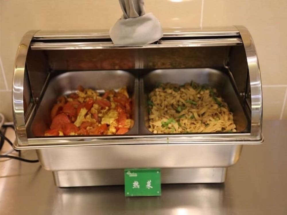 Фото Vatica Qingdao Licang Xiazhuang Hexie Plaza Hotel