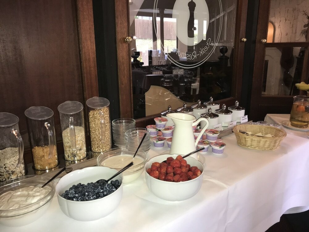 Фото Karaman Group Hotel