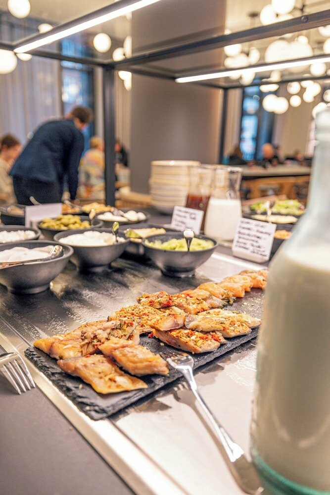 Фото Novotel Hamburg Central Station