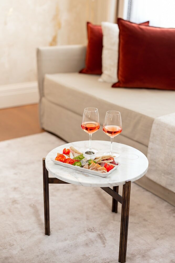 Фото Castellano Hotel & Suites