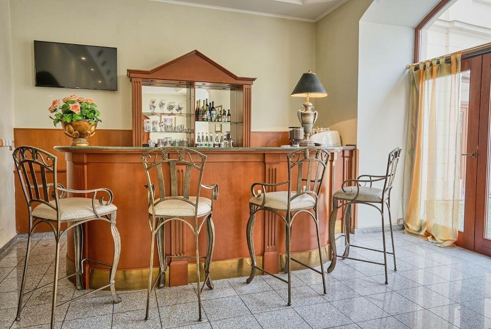 Фото Hotel Royal