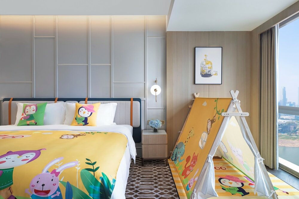 Фото Voco Chongqing Chaotianmen, an Ihg Hotel