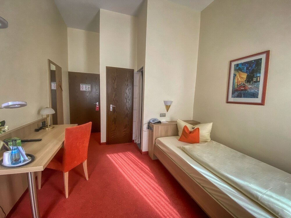 Фото City Partner Hotel Berliner Hof